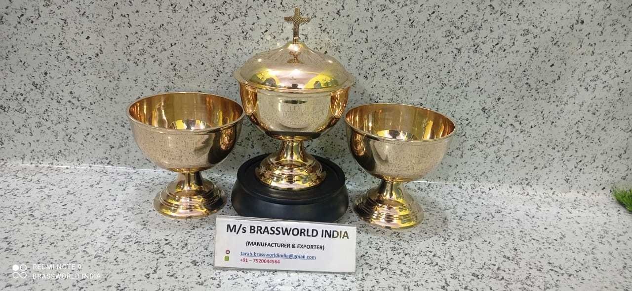 high quality polished gold plated ciborium