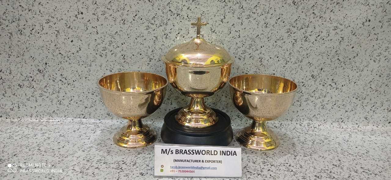high quality polished gold plated ciborium
