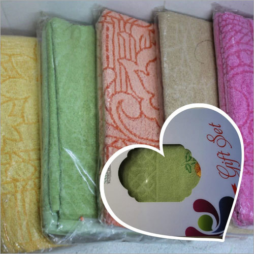 Different Colors Available Soft Towels Set