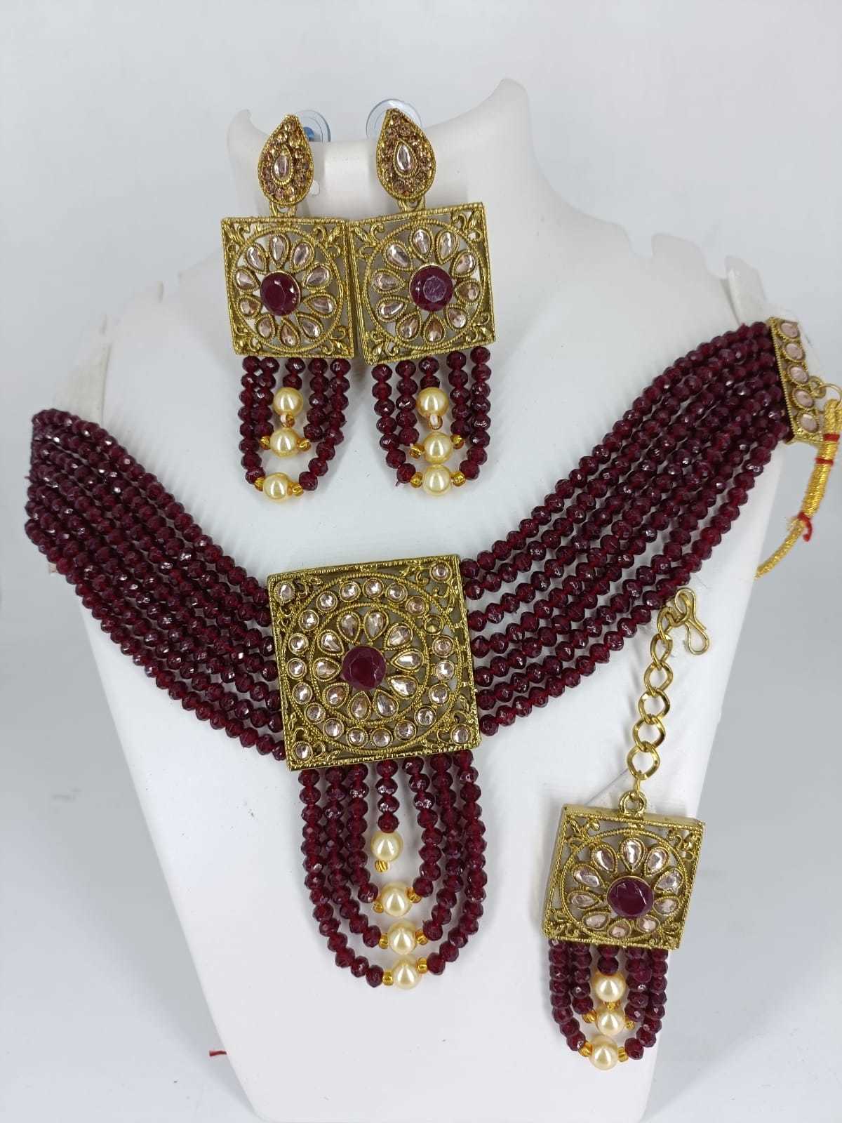 CHOKER NECKLACE