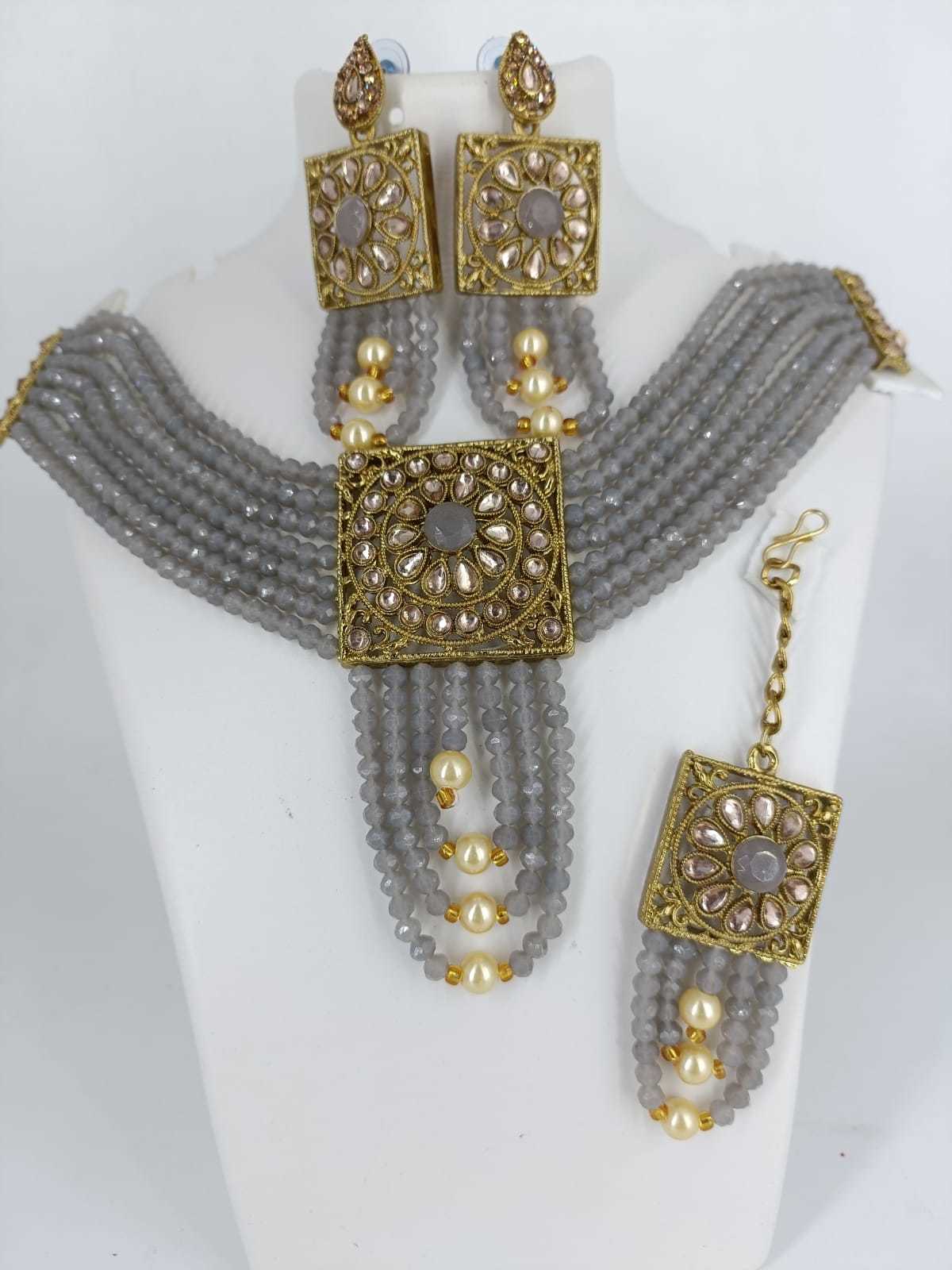 CHOKER NECKLACE