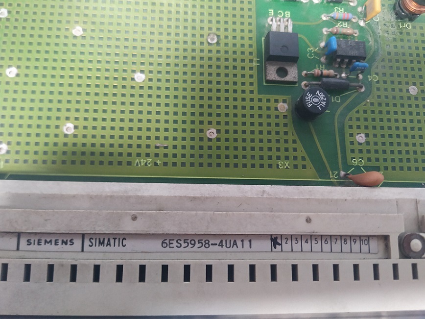 SEIMENS SIMATIC 6ES5958-4UA11 MODULE