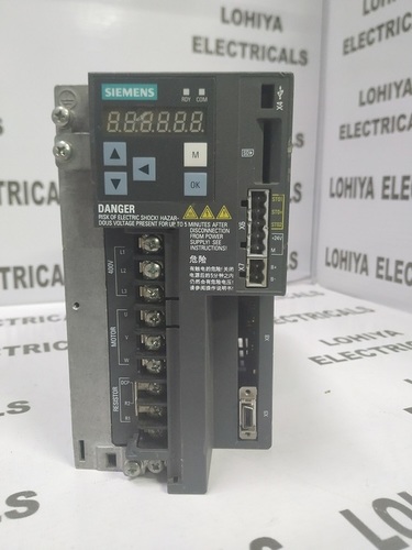 SIEMENS SINAMICS 6SL3210-5DE17-8UA0 SERVO DRIVE