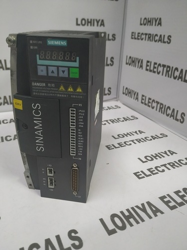 SIEMENS SINAMICS 6SL3210-5CC17-0UA0 SERVO DRIVE