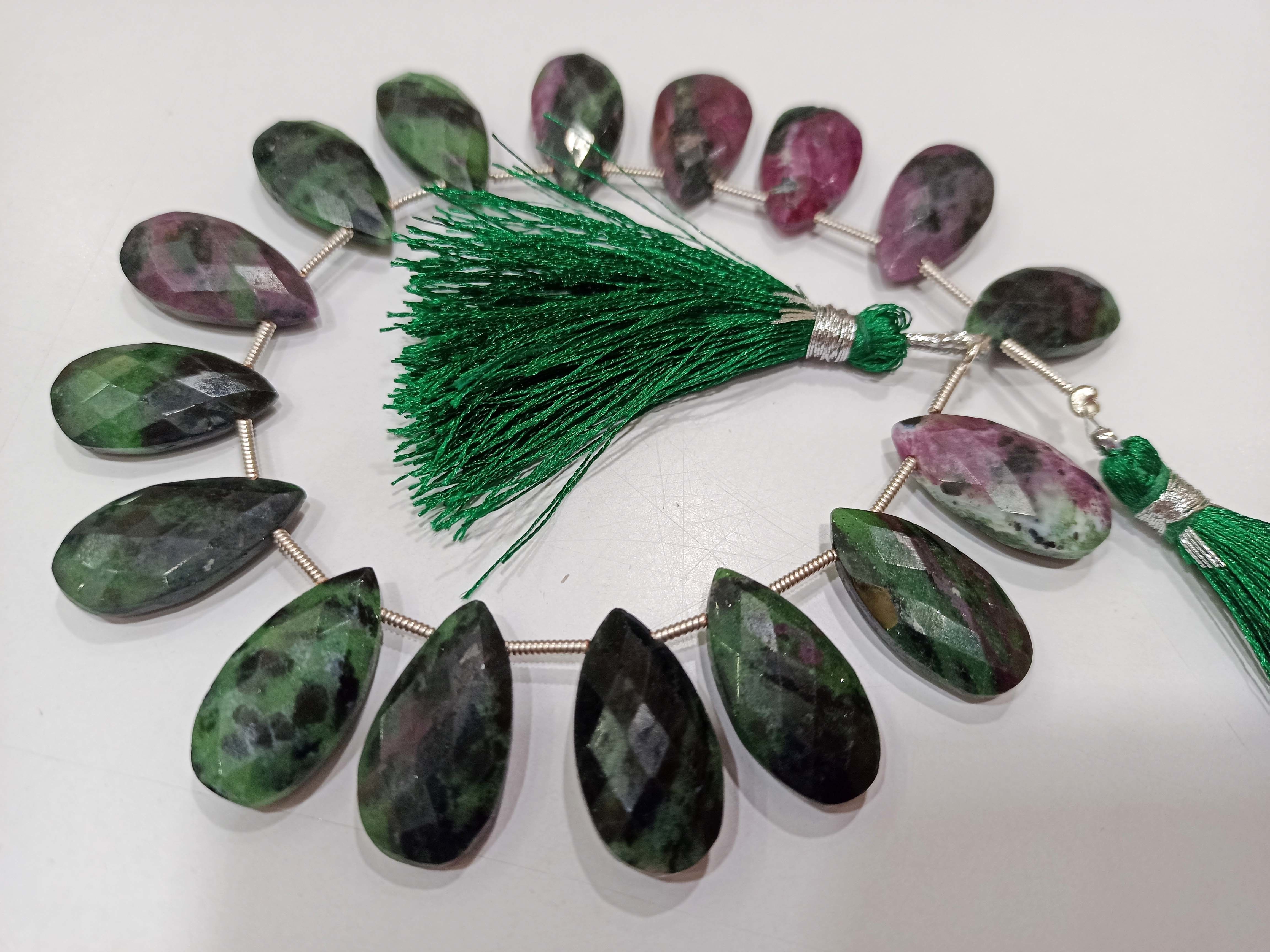 Natural ruby Zoisite Pear shape Briolette 10x20mm Beads