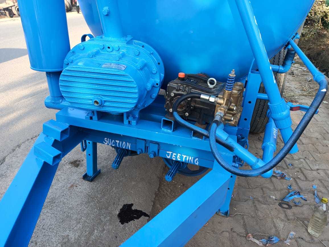 sewer suction cum jetting machine