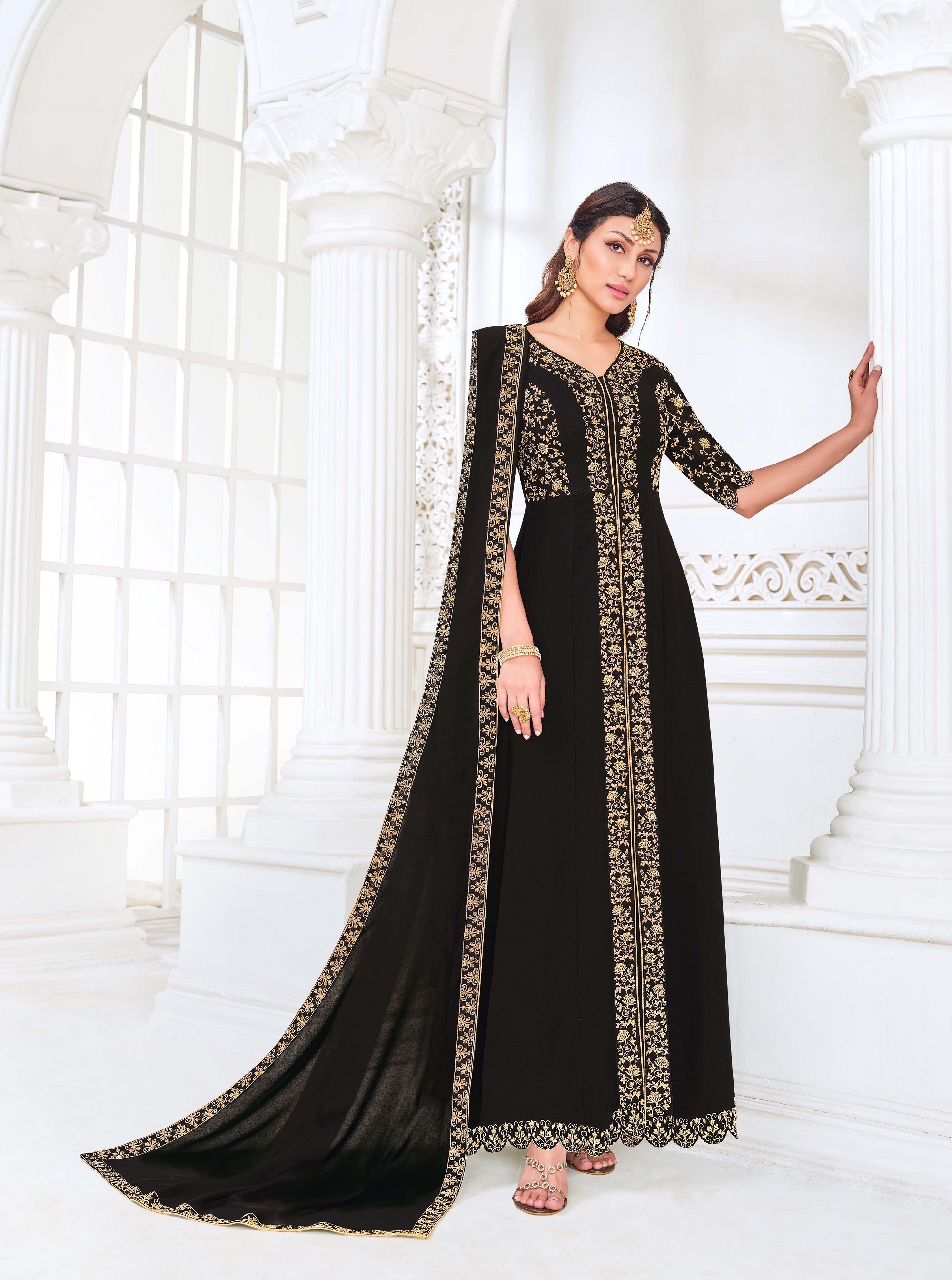 Traditional Anarkali Salwar Kameez