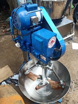Kaju Musta Machine - Heavy Duty Stainless Steel Build Efficient Grinding Mechanism for Optimal Cashew Nut Processing