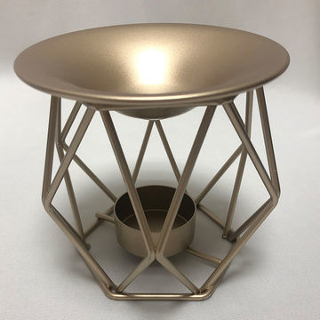 Cutting-Edge Candle Holder Design