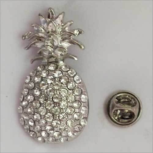 Metal Pendent Brooch