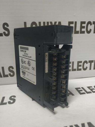 GE FANUC 90-30 MODULE IC693MDL330F