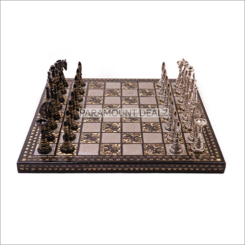 Brass Metal Design Shiny Silver And Black Color Luxury Chess Pieces and Board Combo Set