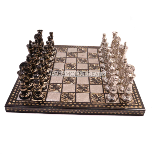 Brass Metal Design Shiny Silver And Black Chess Pieces and Board Combo Set