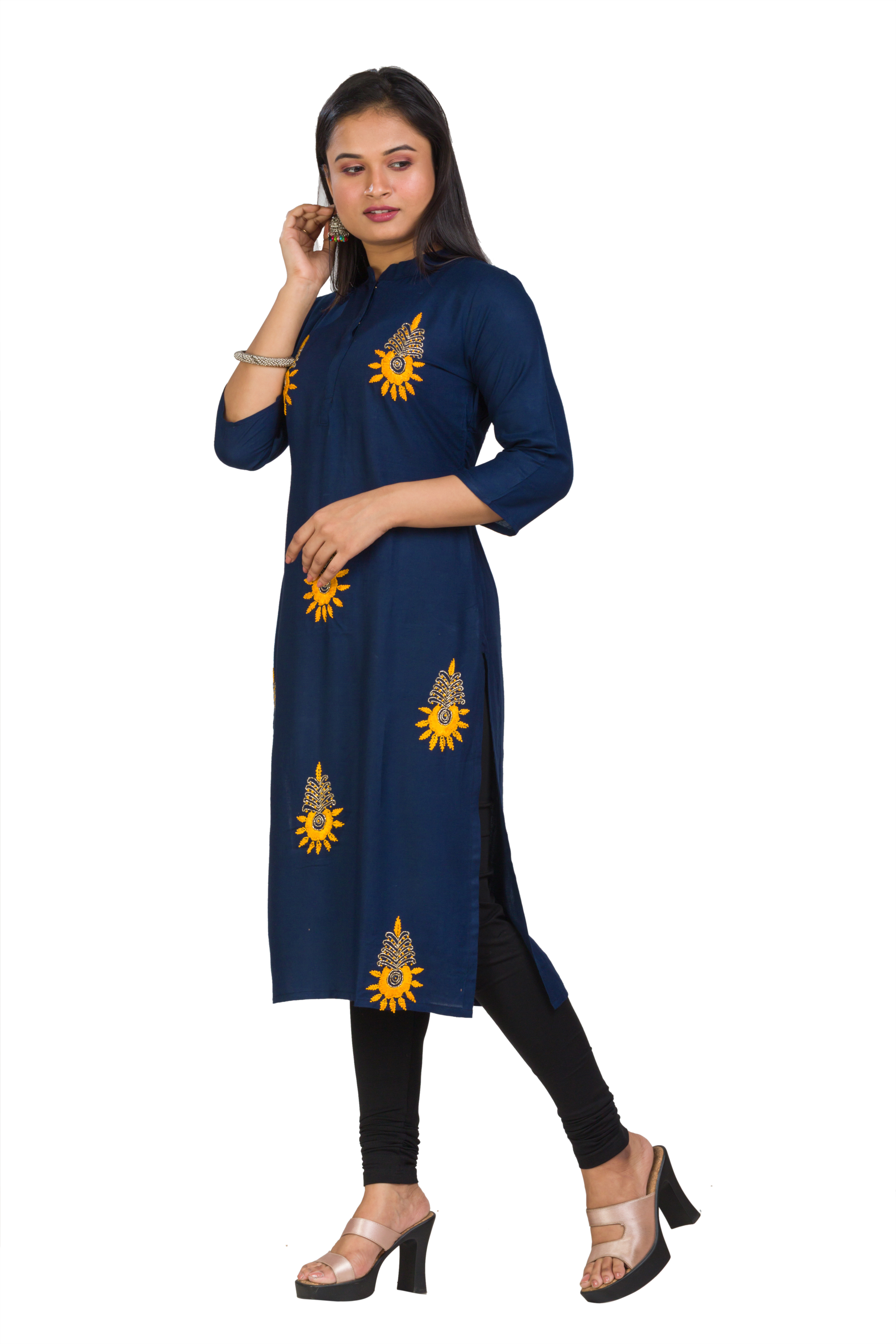 CutDana Hand Embroidery Cotton Rayon Kurti