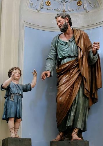 Jesus Statue 065