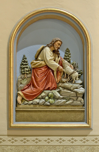 Jesus Statue 104