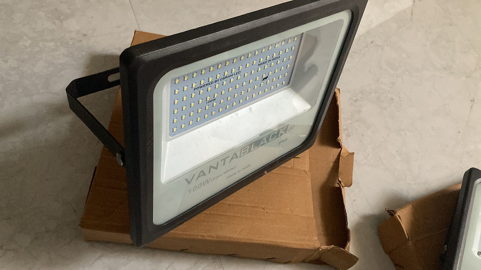 Vantablack Led Flood Light