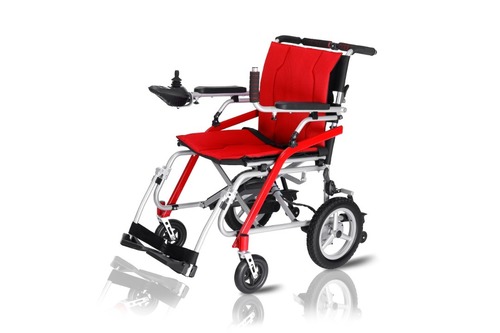 Travello-15 Motorised Wheelchair Castor Type: Solid Tyre