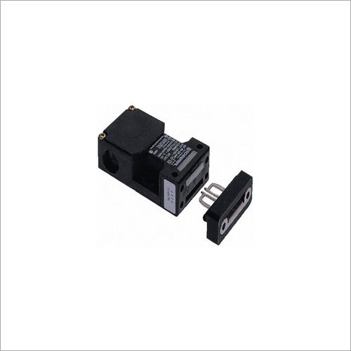 Safety Interlock Switches - High-Strength Plastic Housing, Compact Size Design for Enhanced Protection