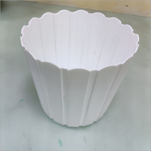 Plastic White Pot