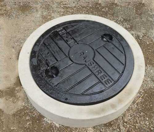 PFRC MANHOLE COVER WITH FRAME