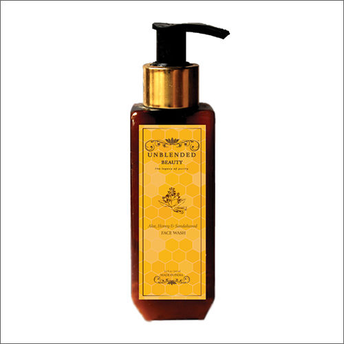 Aloe Honey And Sandalwood Facewash Easy To Use