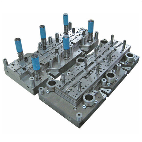 Customized wire terminals progressive mold