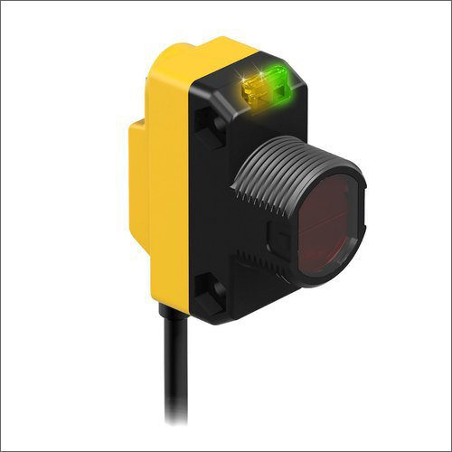 World-Beam Qs18 Series Photoelectric Sensor Output: Switching Transducer