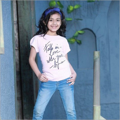 Girls Round Neck T-Shirts Age Group: Kids