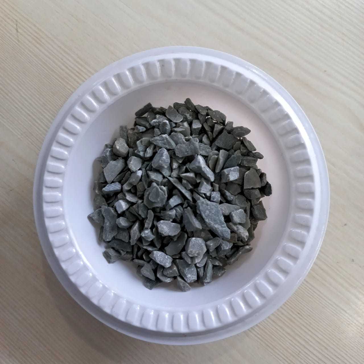 diffrent color natural crushed shape 3-6 mm water washed marble aggregate stone chips for terrazzo floor and epoy floring landscaping application used