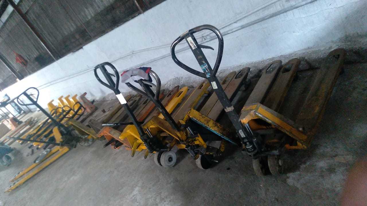 Hand Pallet Truck Repairing And Servicing