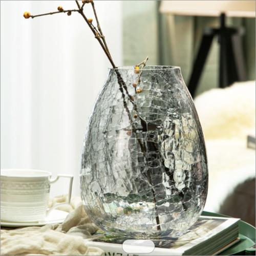 Transparent Glass Flower Vase By SIDDHI VINAYAK KANCH DECORATERS