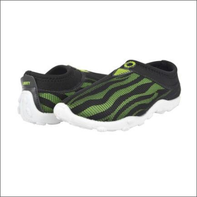6x10  Black Green  Slip On Shoes