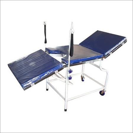 Adjustable Height Gynae Examination Table Size: Different Available