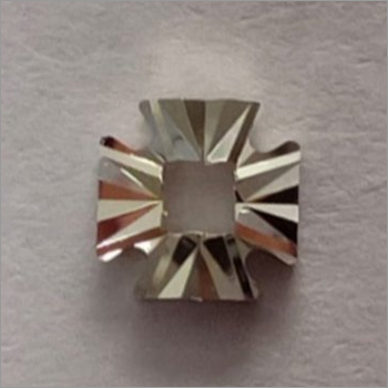 Square Outer Prong 64 Cut Open Miracle Plate Findings
