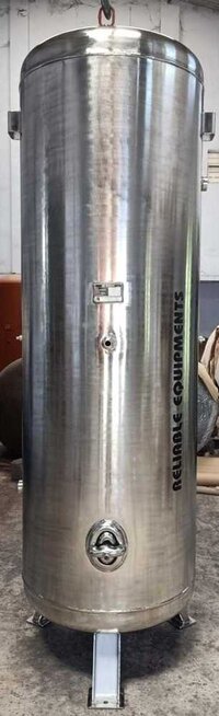Stainless Steel Air Receiver Tank - Air Flow Capacity: 15 Cubic Meter Per Hour (m3/h)