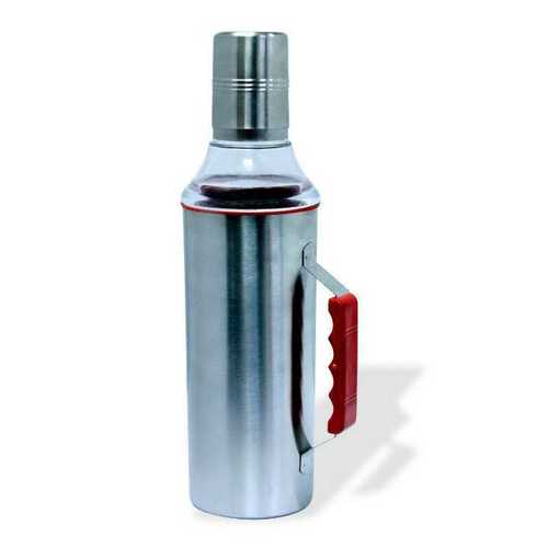 Oil dispenser with handle