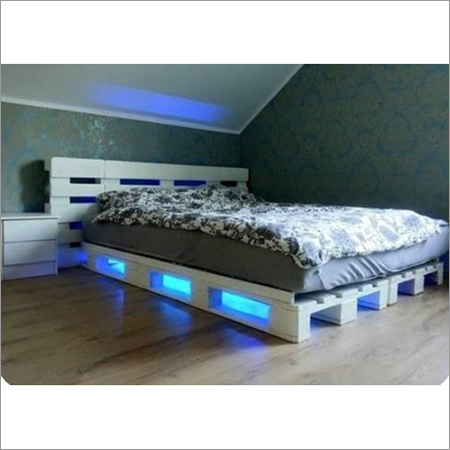 Wooden Pallet King Size Bed