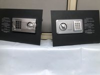 Digital safe door