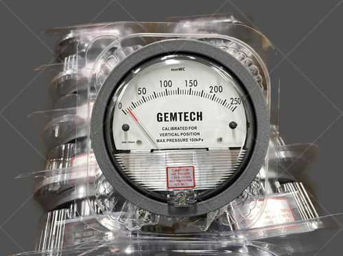 GEMTECH Differential Magnehelic Pressure Gauge Range 0-5 Inches