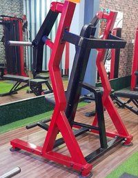 plate loaded chest press machine