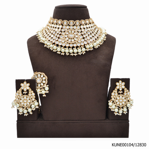 Kundan Necklace Set With Maang Tikka