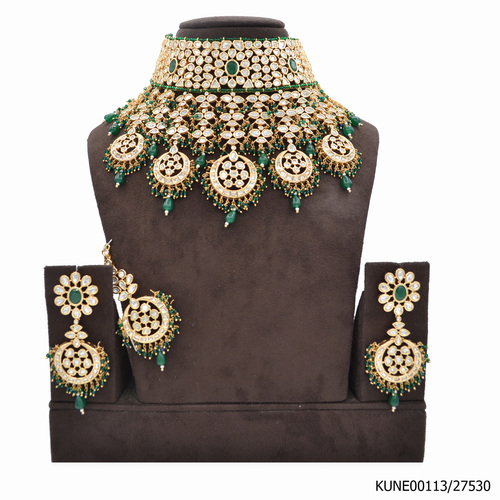 Kundan Necklace Set With Maang TIkka