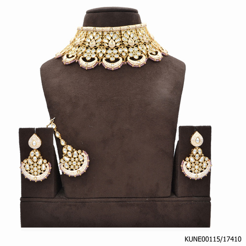 Kundan Necklace Set With Touch Of Ivory Mina And Maang Tikka