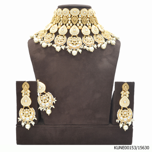 Kundan Necklace Set With Maang Tikka Meenakari Work
