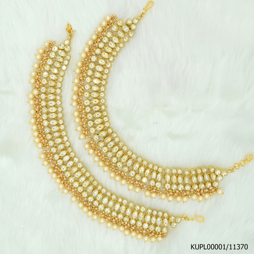 Kundan Payal Set With Pearl Hangings