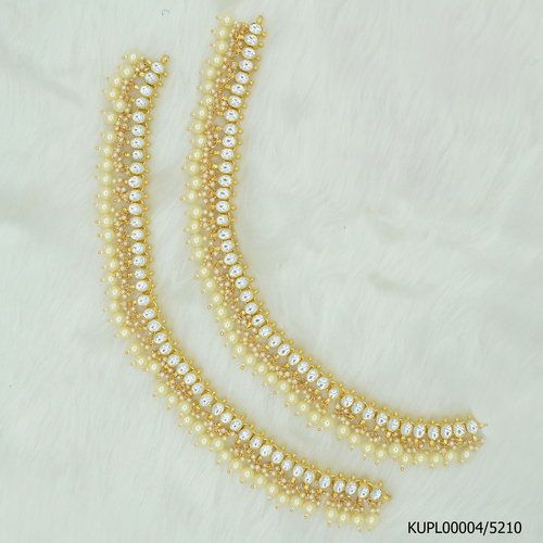 Kundan Payal Set With Pearl Hangings