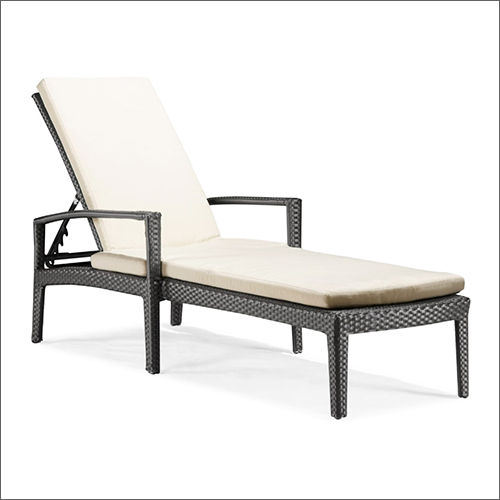 Wicker Outdoor Lounger