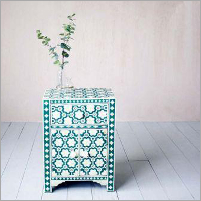 Inlay Side Table By GEOMETRY-ALIGNING YOUR SPACE