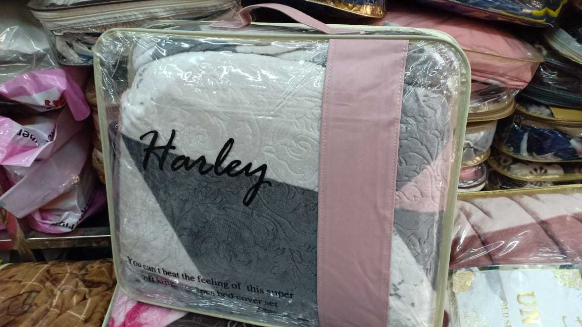 printed bedsheets/Harley (embossed) Quilt